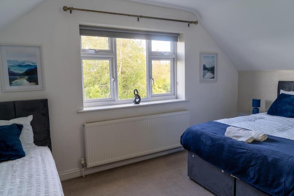 Spacious 15 Guest Home With 9 Beds In Shirley Solihull Eksteriør bilde