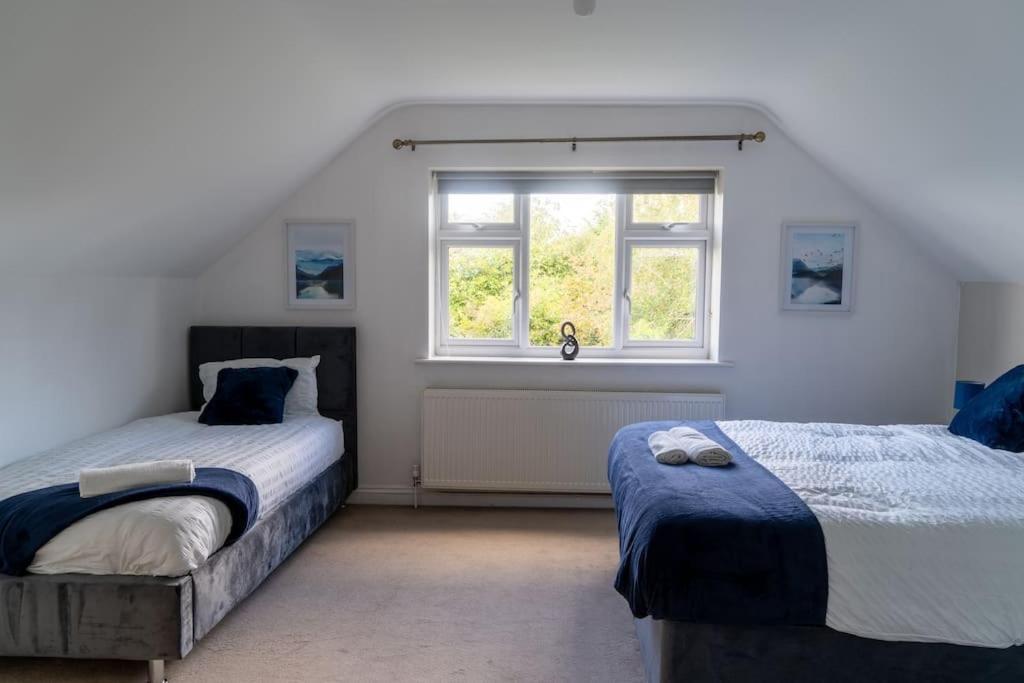 Spacious 15 Guest Home With 9 Beds In Shirley Solihull Eksteriør bilde